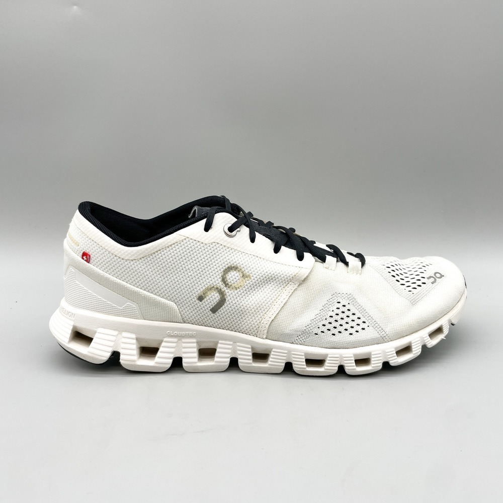On Running Mens 10.5 Cloud X Sneakers White Black Sporty Gym Training Shoes